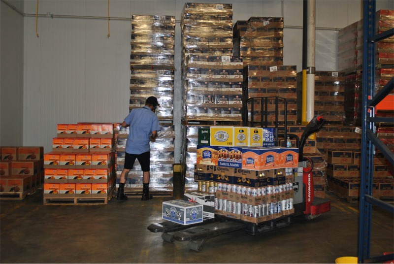 TandC-Facilities-05–building-a-pallet-keg-cooler
