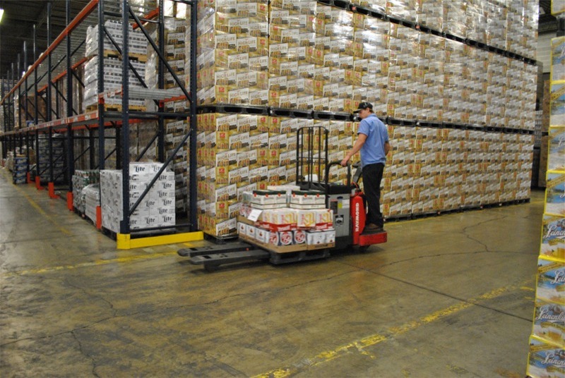 TandC-Facilities-17–Forklift-warehouse-2